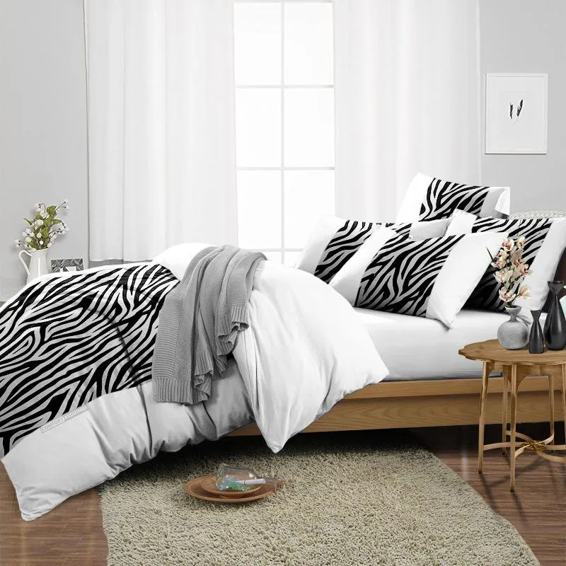 Elegant  Zebra contrast Colour Bar Duvet Cover